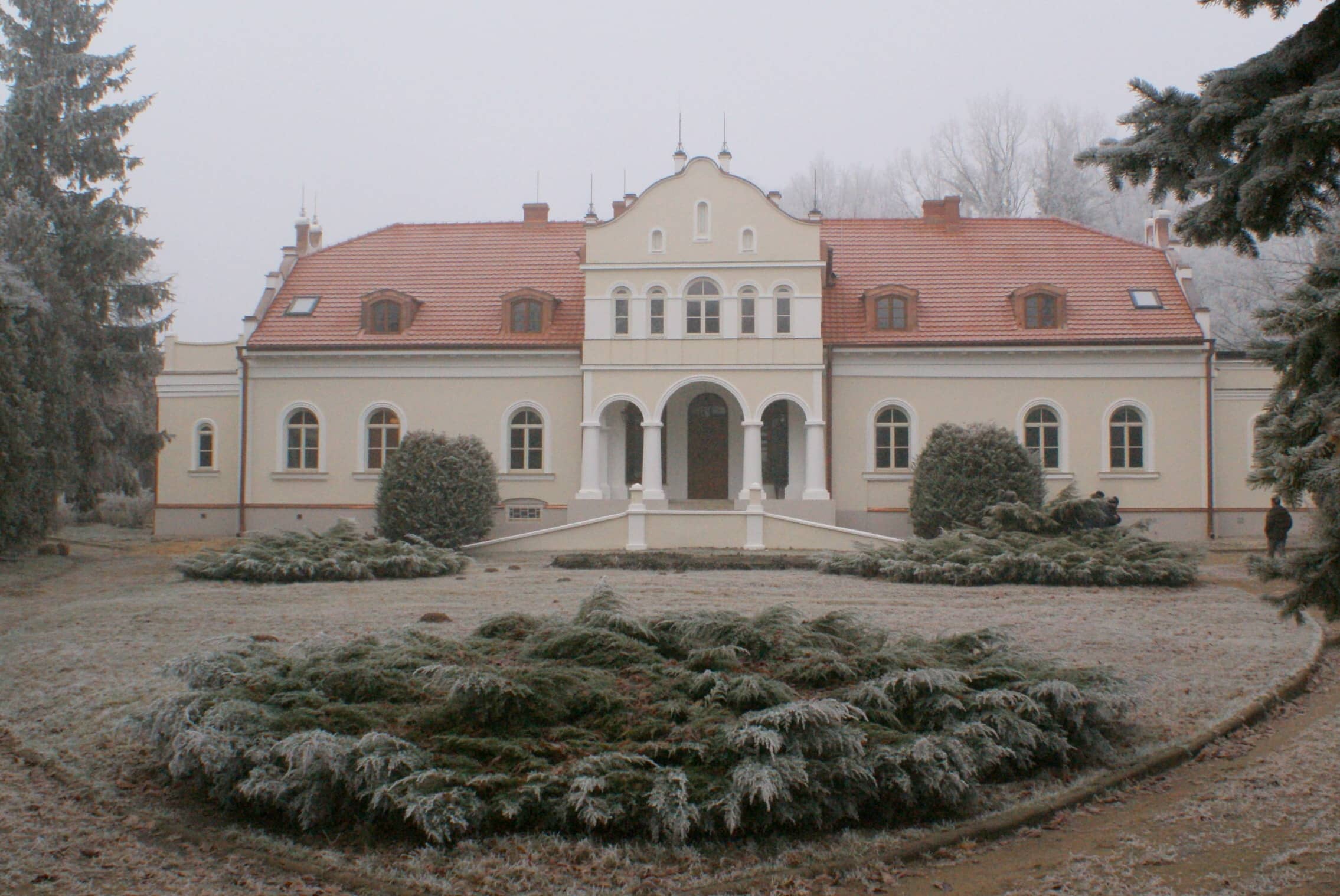 Okna Królewskie,  Dworek w Bożej Woli