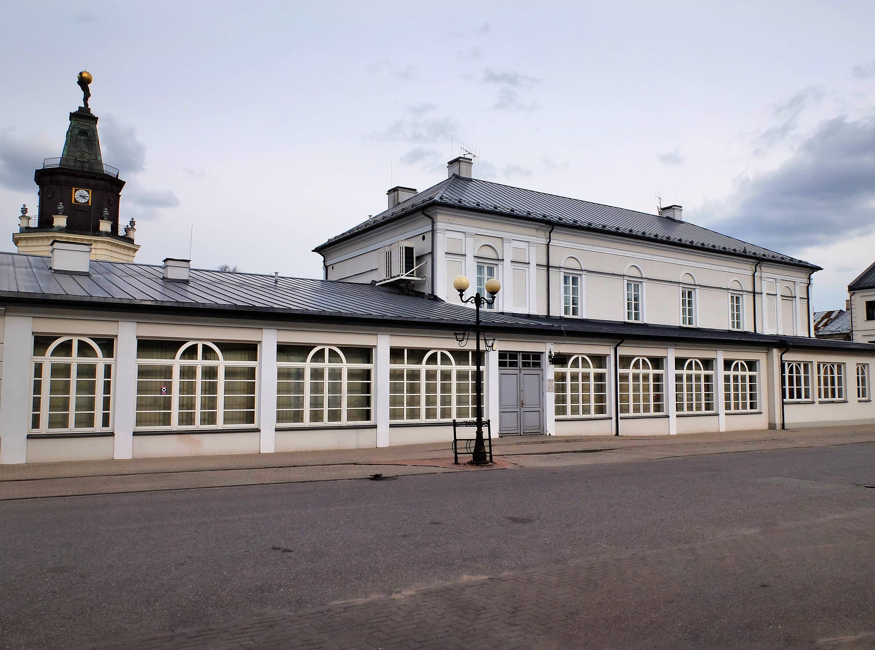 Okna Królewskie,  Miejska Biblioteka Publiczna w Siedlcach